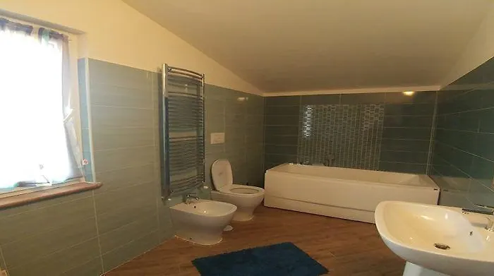 Aurelio 3* Сквилласе